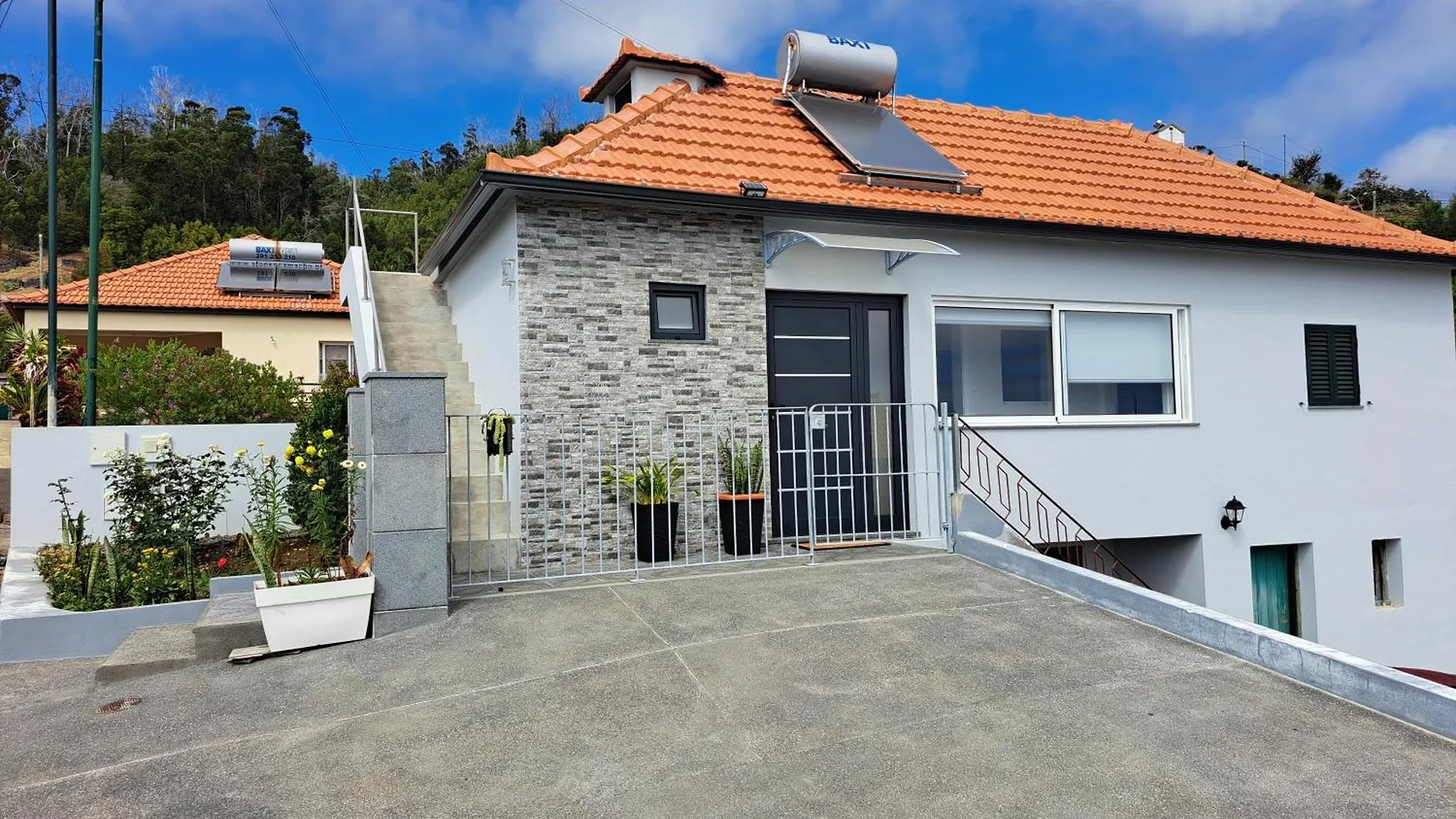 Success House Villa Calheta